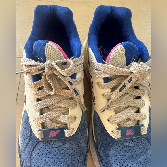 Kith New Balance 990 v3 size 5 - Picture 6 of 11